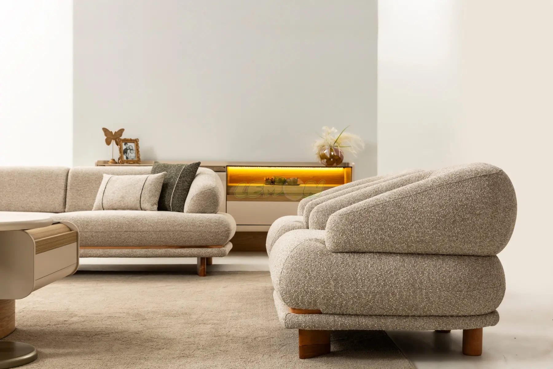 Aura Sofa Set