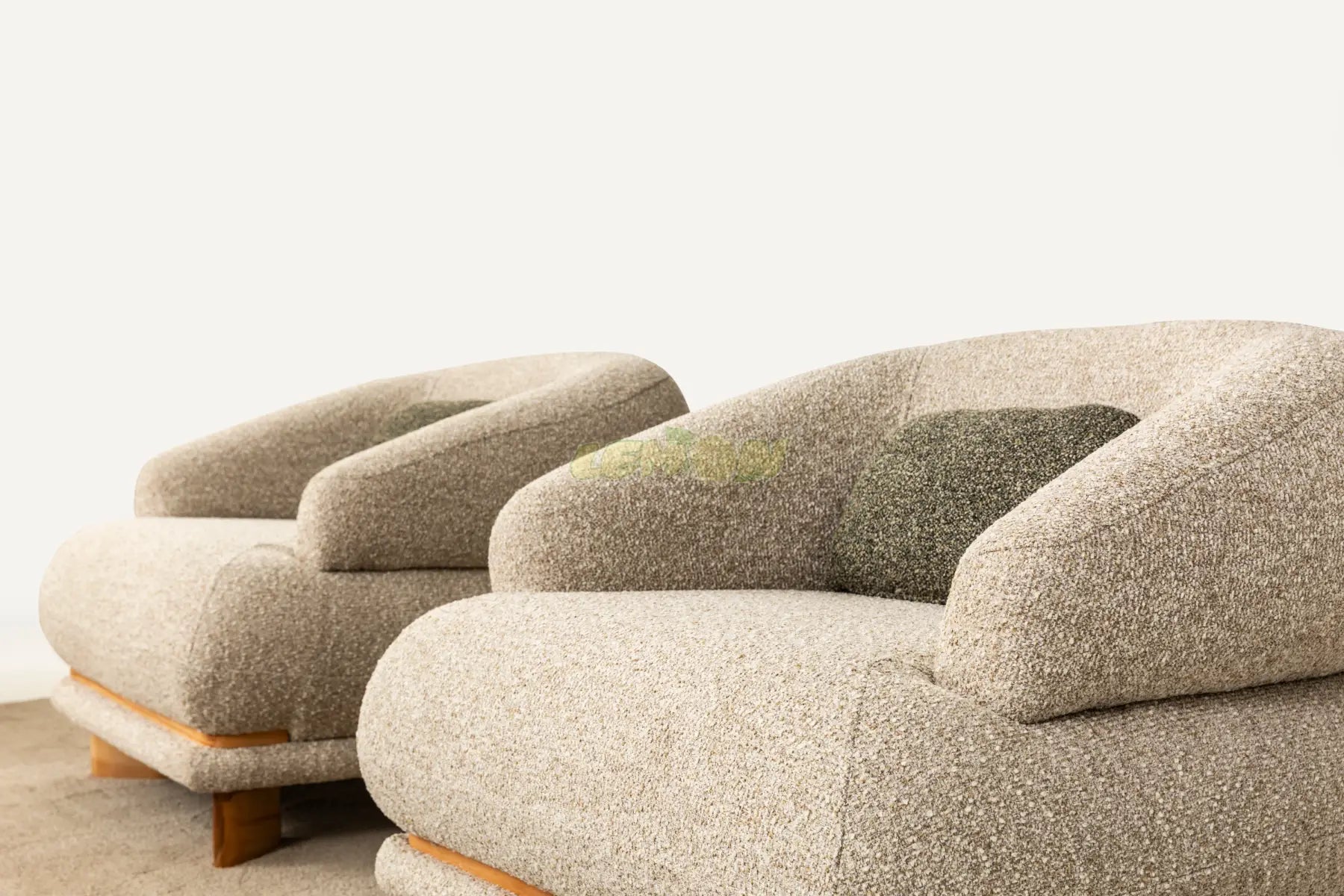 Aura Sofa Set